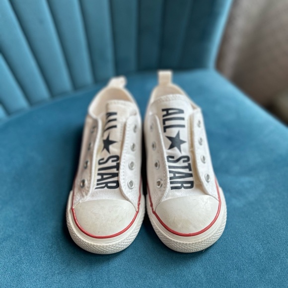 Converse Velcro design Size 10 - Picture 3 of 3